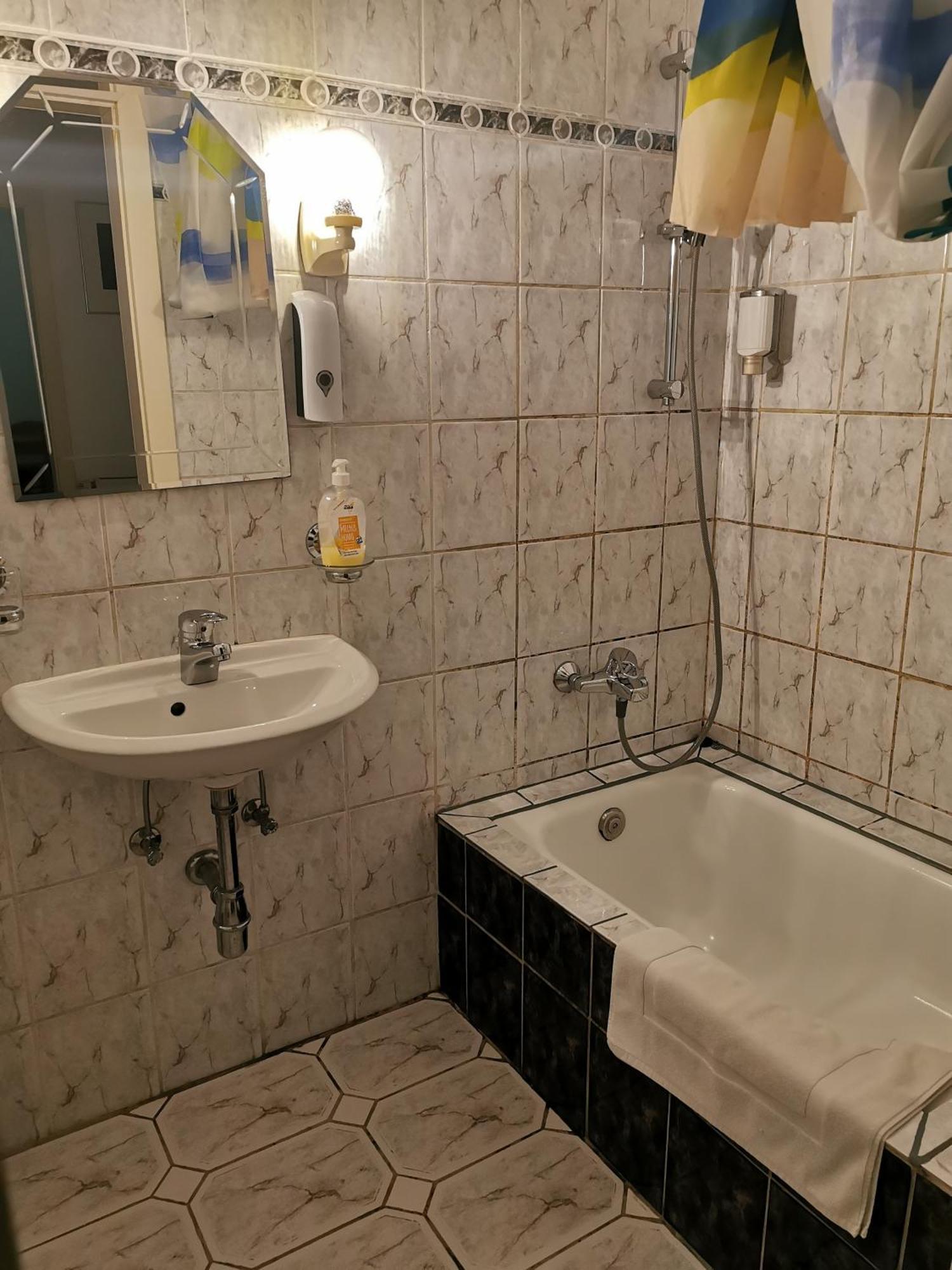 Ferienunterkuenfte In Sievering Mit Self-Check-In Vienne Extérieur photo